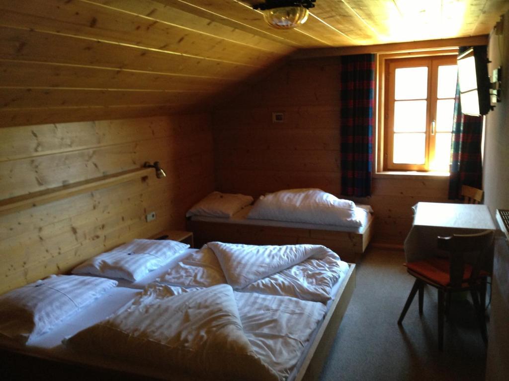 Gasthaus Sonne Tarrenz Værelse billede