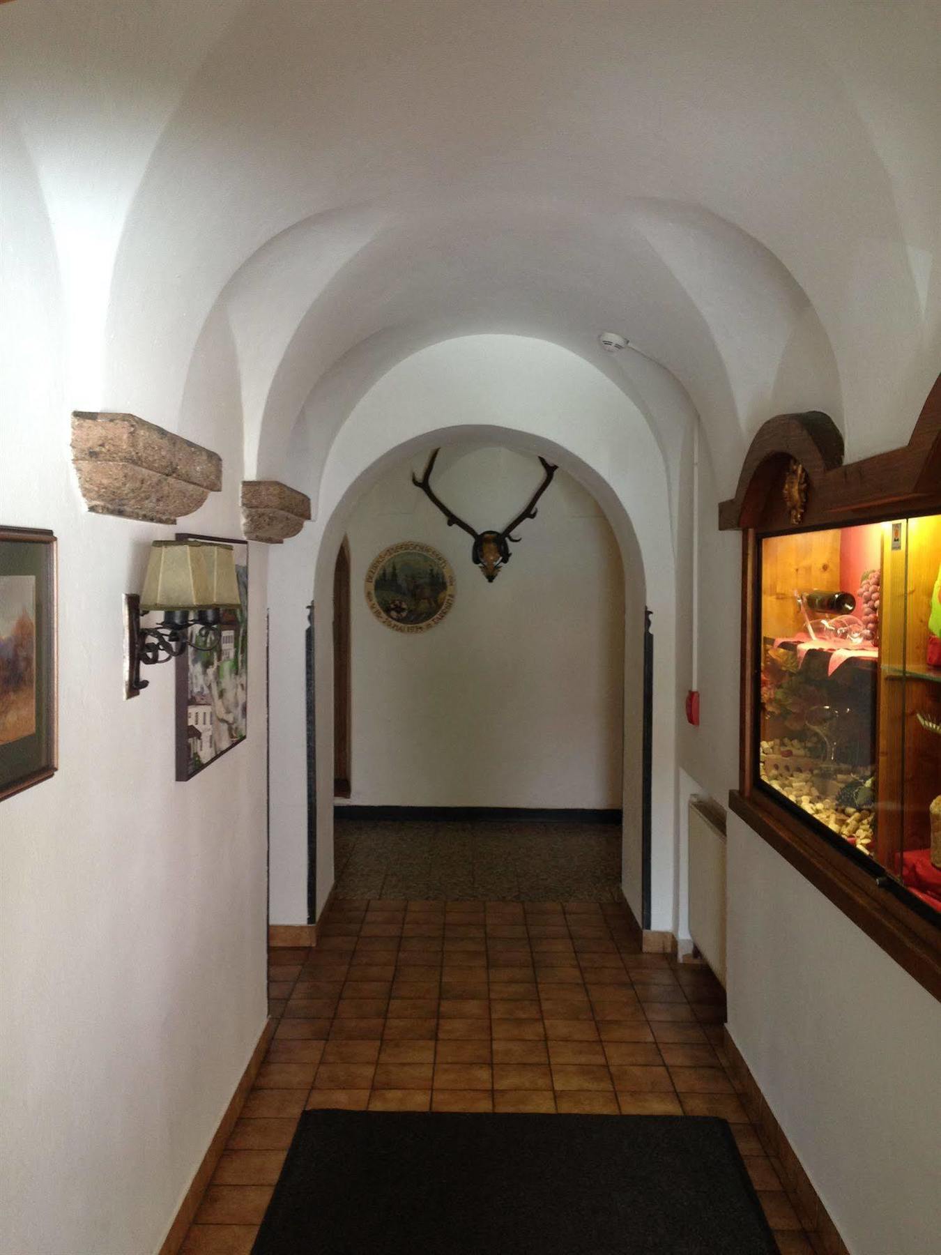 Gasthaus Sonne Tarrenz Eksteriør billede